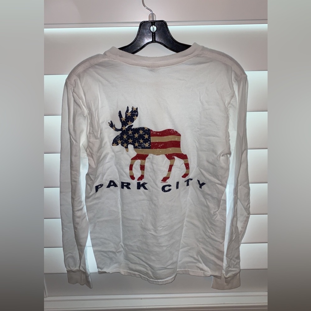 Women’s long sleeve t-shirt